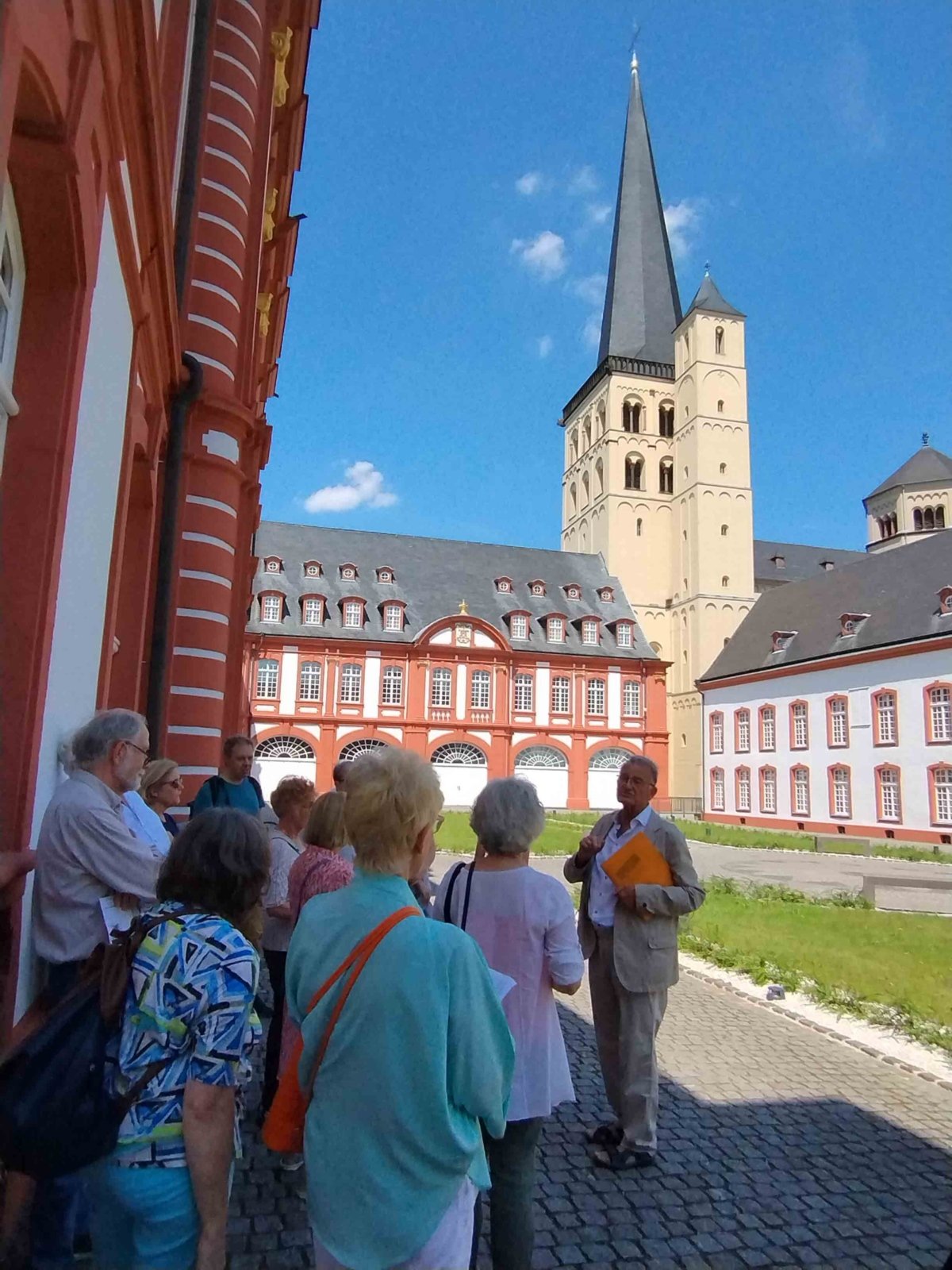 Gemeinsam in Bilk e.V., Besuch der Abtei Brauweiler (c) privat: Gemeinsam in Bilk e.V.