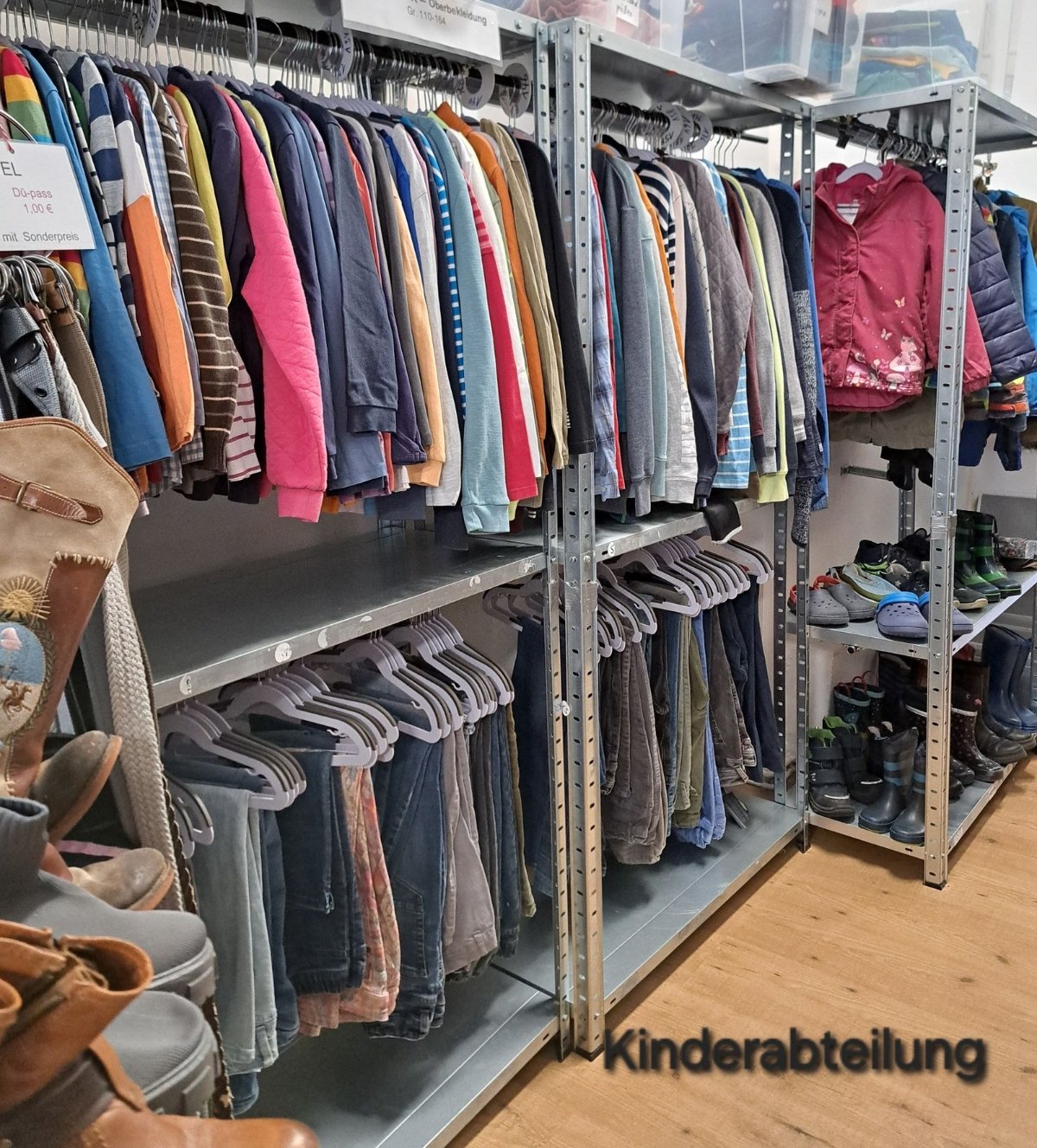 Bilka, Kinderabteilung (c) BILKA, Bilker Kleiderkammer